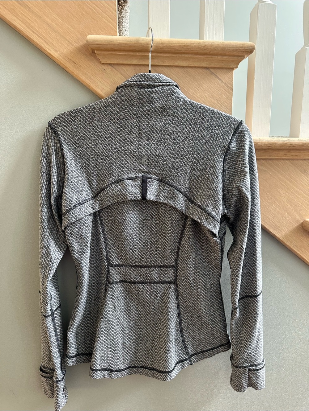 lululemon athletica Gray Textured Full-Zip Define Jacket - Picture 6 of 8